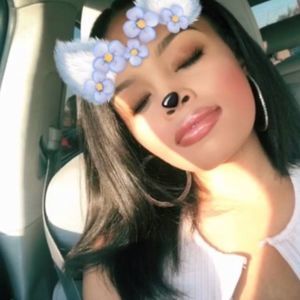 Meet your Posher, Monae